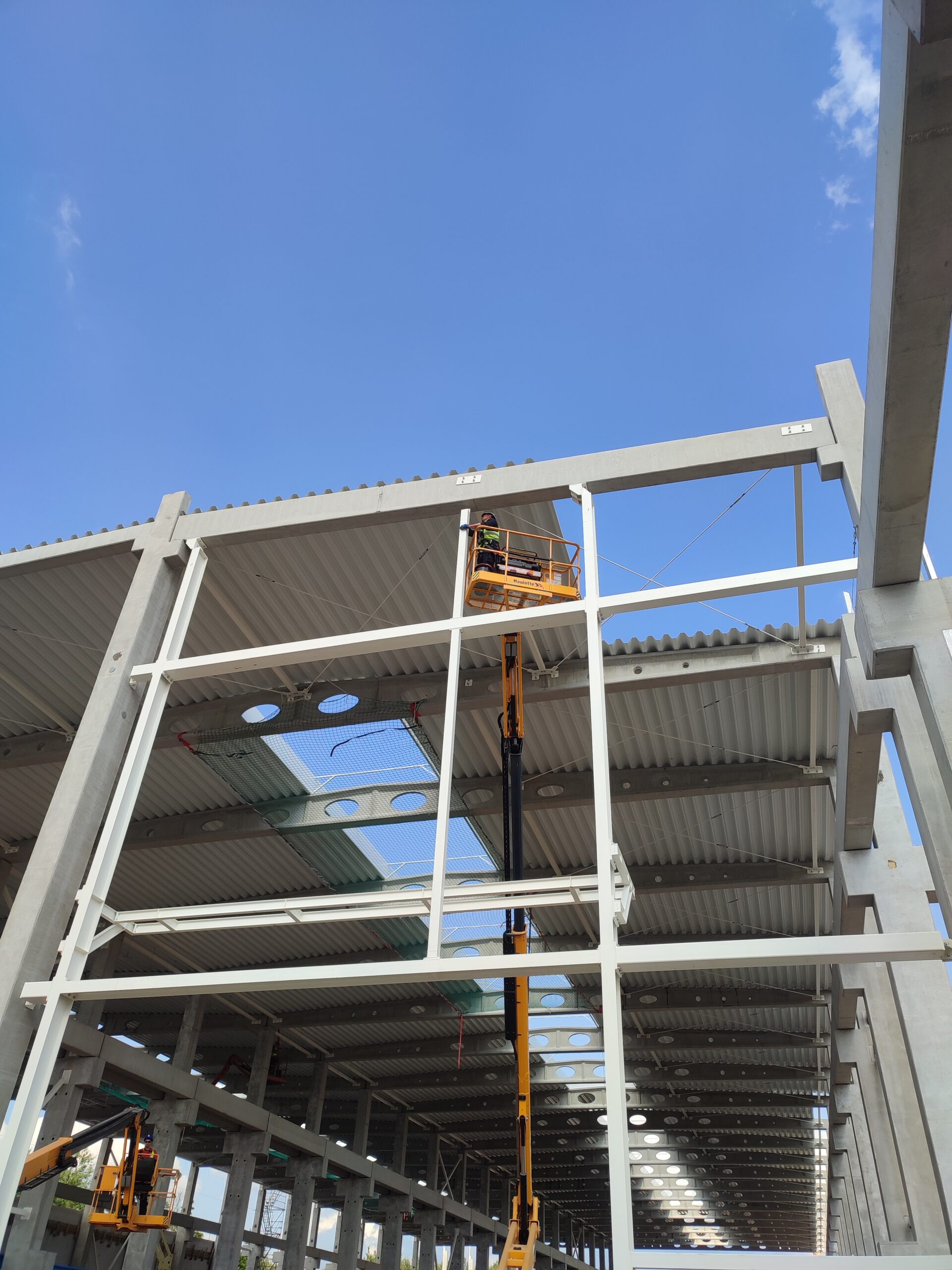 ironhal-montażpowierzony