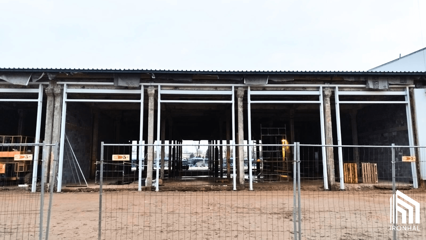 ironhal-montażpowierzony